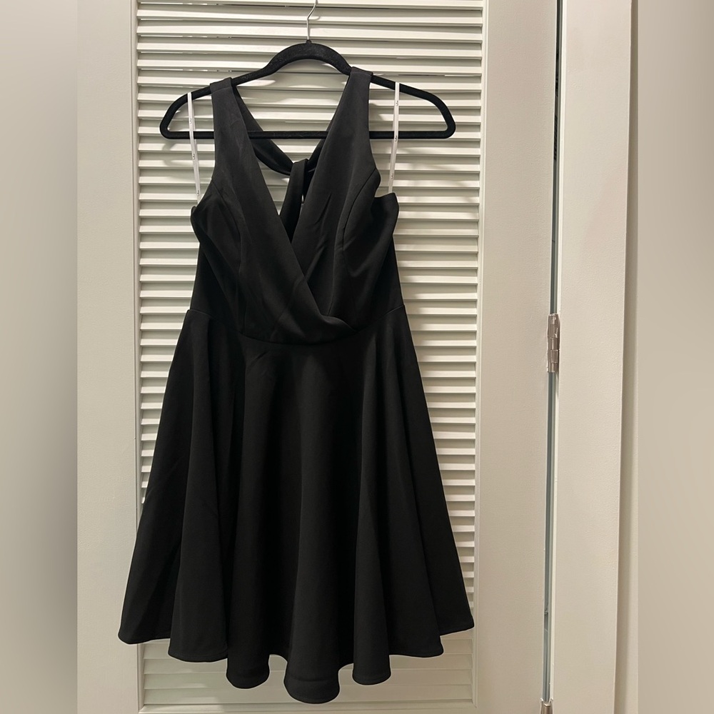 Lulu's Chic Black Backless Dress